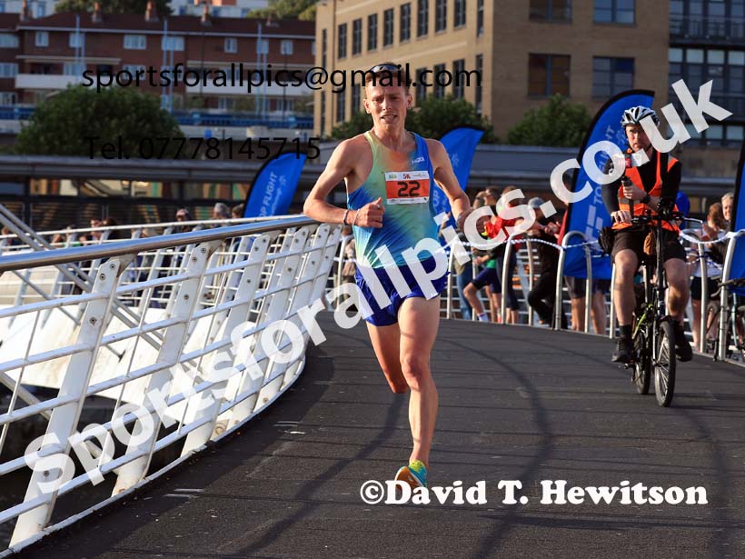 The 2024 Quayside 5k Road Race, Newcastle/Gateshead.  Photo: David T. Hewitson/Sports for All Pics